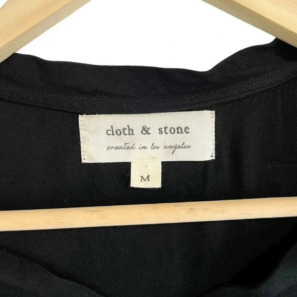 Cloth & Stone V-Neck High Low T-Shirt - Picture 4 of 6